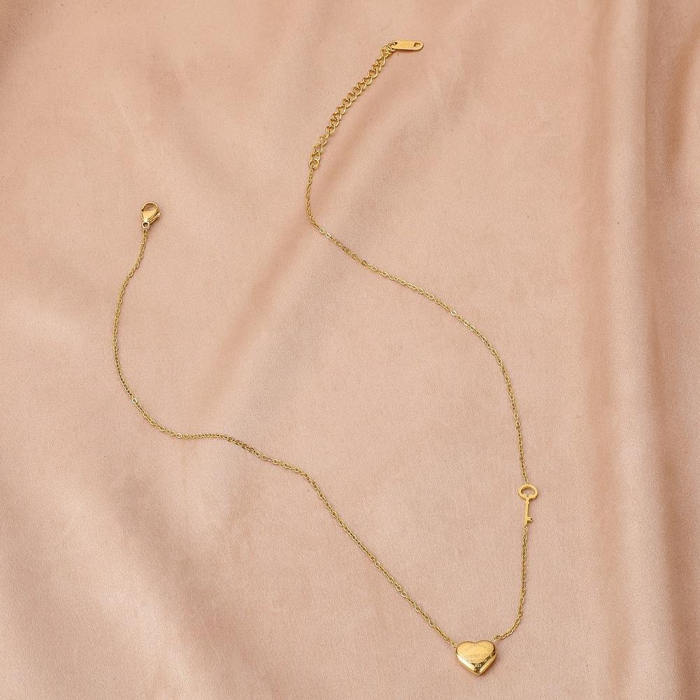 Stainless Steel Gold Plated Love Padlock Necklace Temperament Simple Small Fresh Titanium Steel Clavicle Chain