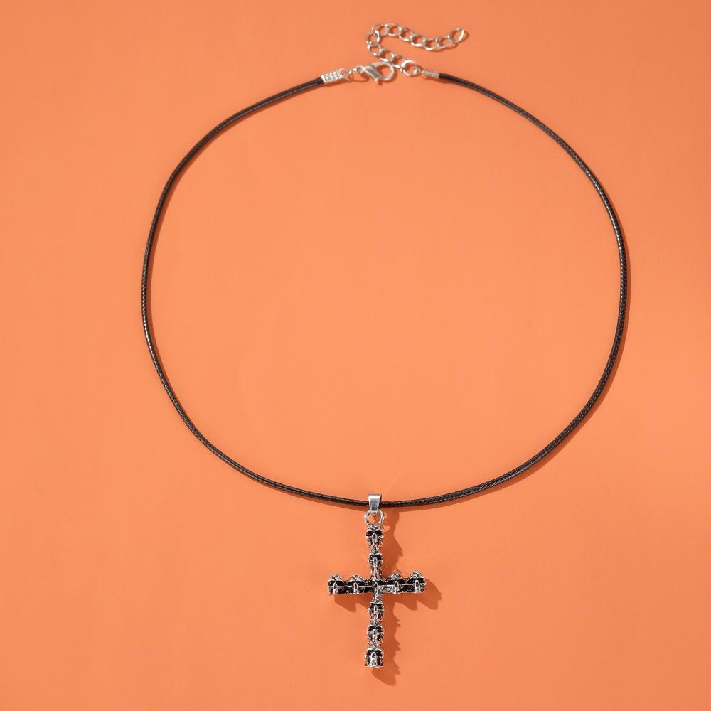 Cross Necklace Retro Trend Skull Necklace Gothic Necklace for Men and Women Halloween Accessories