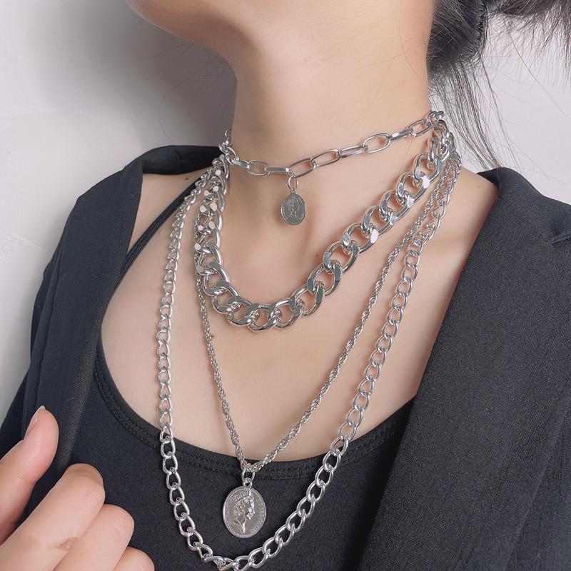 Jewelry Creative Embossed Queen Image Pendant Necklace Vintage Twist Chain Multilayer Necklace