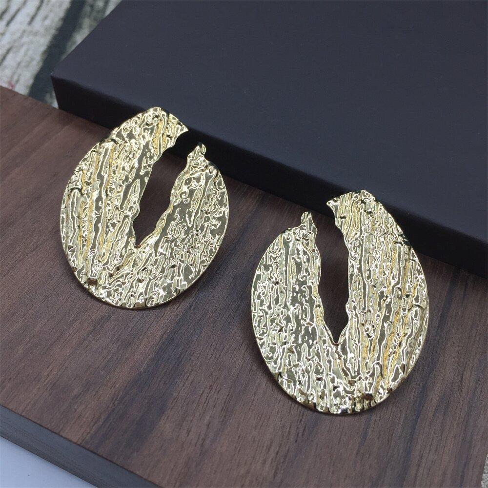 Wrinkled flake U-shaped leaf stud earrings popular jewelry Indian gold earrings