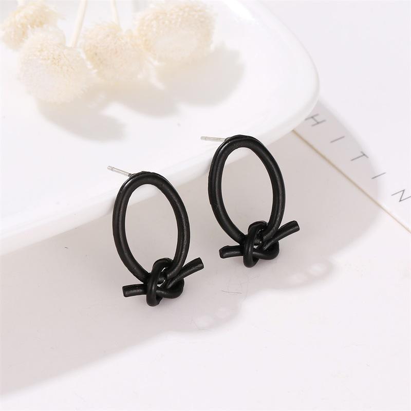 Earrings personality simple temperament knotted earrings fashion indifferent ins earrings earrings