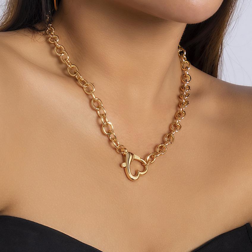 Jewelry Frosty Simple Metal Aluminum Chain Versatile Clavicle Chain Niche Design Heart Necklace