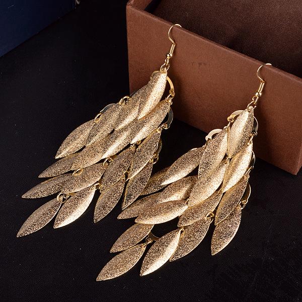 Feminine personality versatile multi-layer frosted leaf earrings