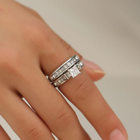 Diamond-encrusted zircon ring men and women fashion temperament metal geometric couple index finger ring personality ring