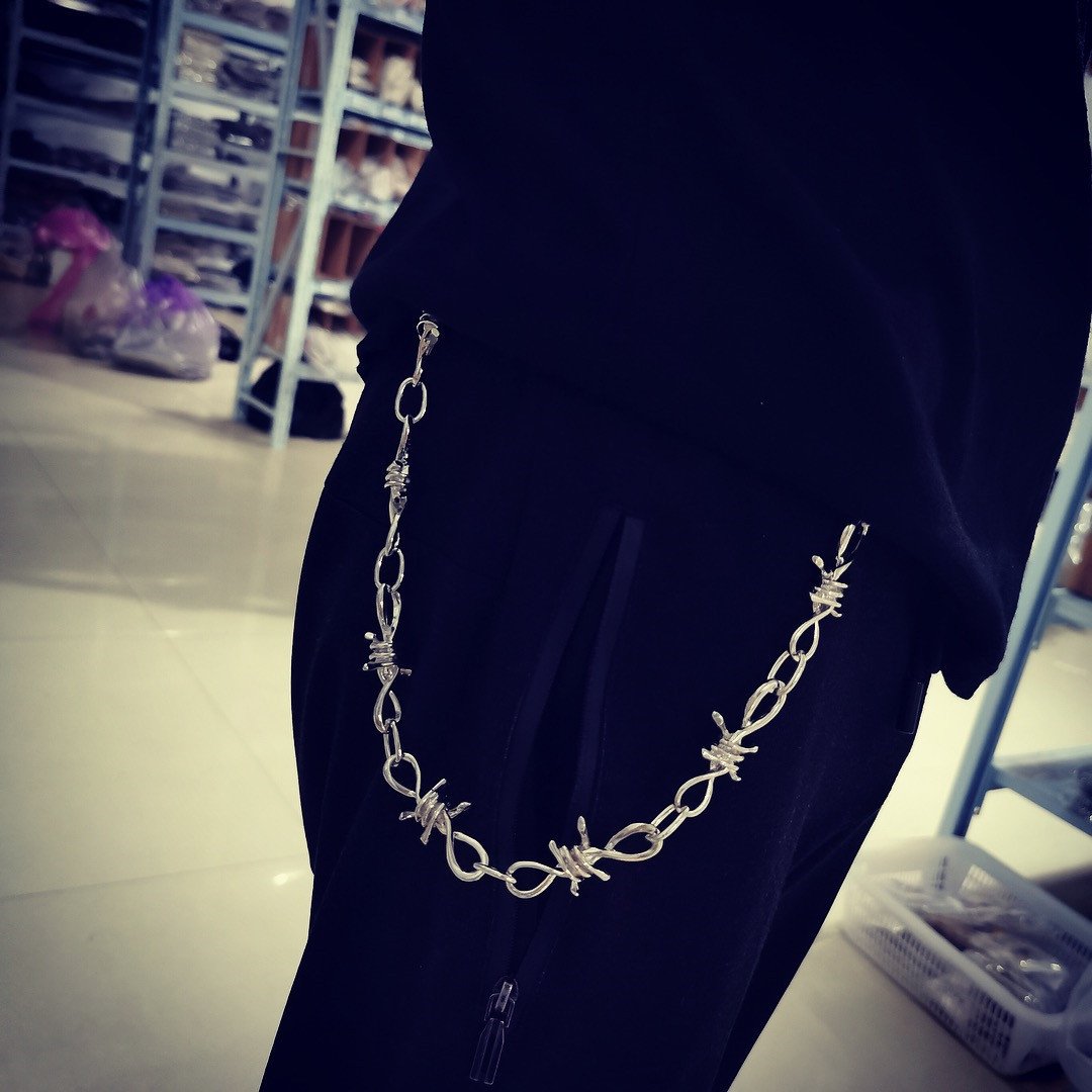 Thorn necklace male and female ins with the same design clavicle chain choker jumping di hip-hop necklace pants chain