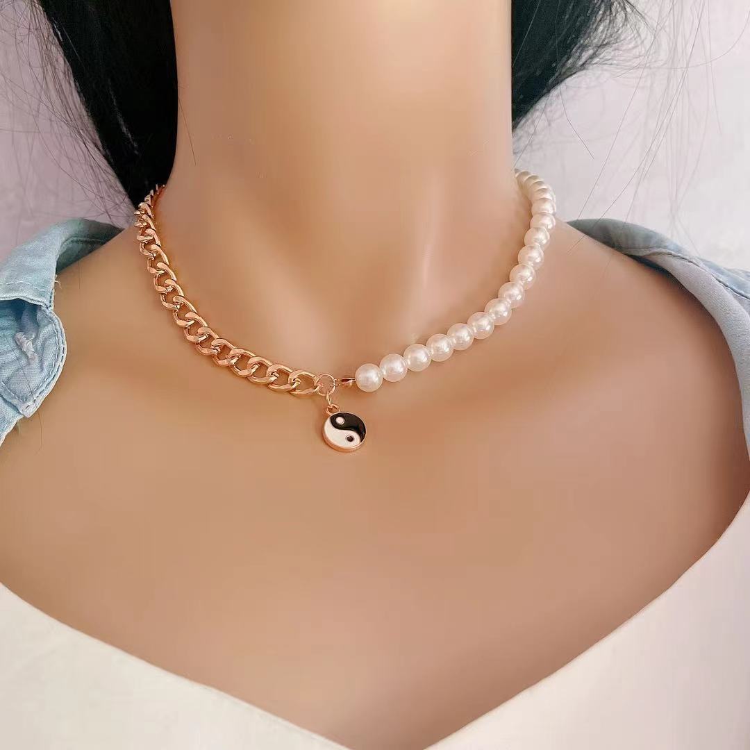 Trendy Hip Hop Yin Yang Tai Chi Necklace Retro Cold Imitation Pearl Stitching Asymmetric Clavicle Chain Female
