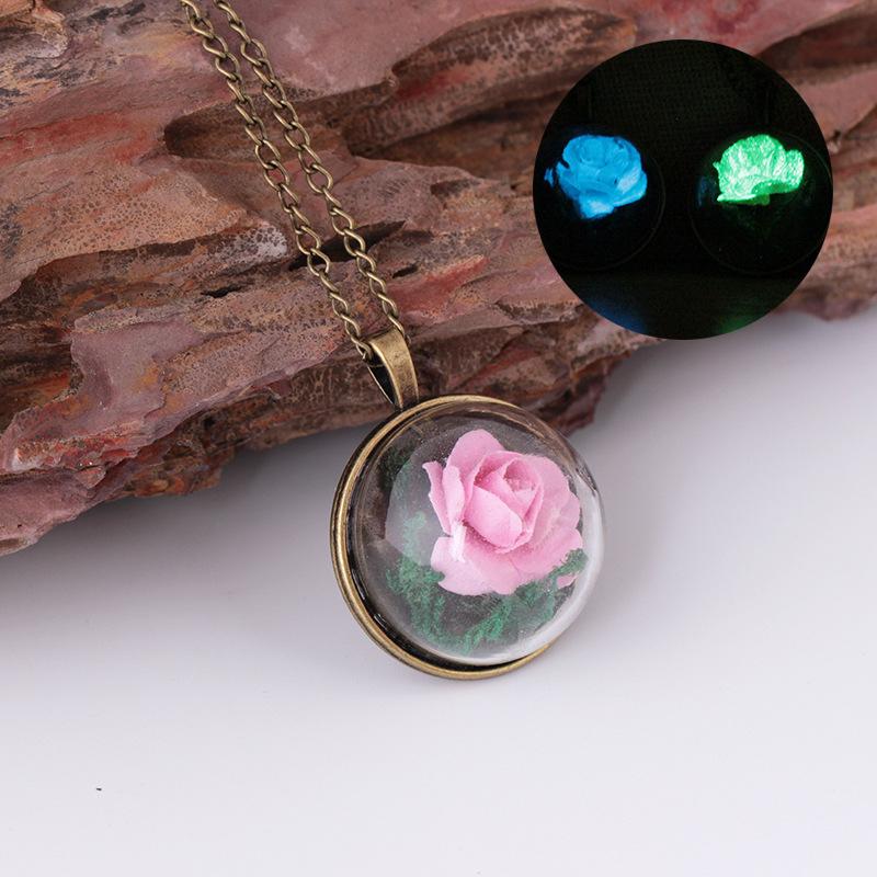 Personalized Retro Preserved Flower Pendant Fashion Semicircle Glass Ball Dried Flower Plant Necklace Necklace Jewelry