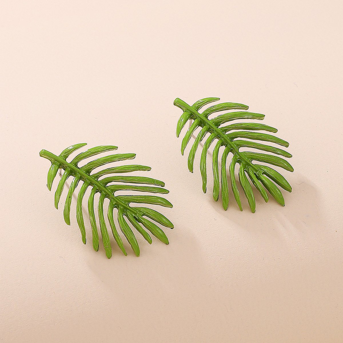 Ins hollow leaf earrings female fashion Mori super fairy creative leaf earrings personality temperament earrings