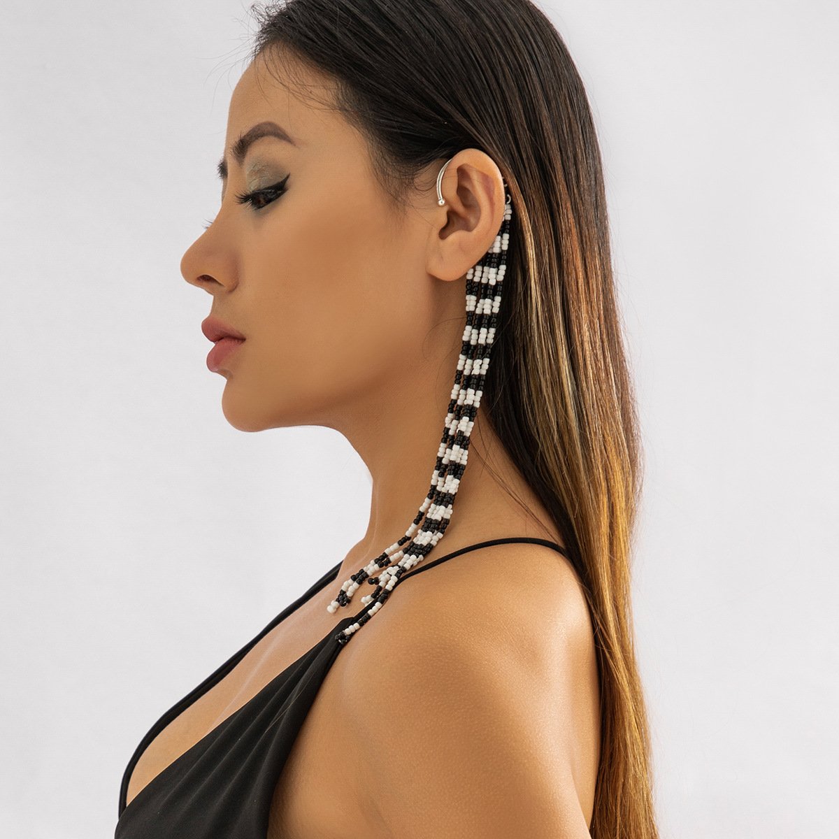 Jewelry Black and White Contrasting Color Long Rice Beads Tassel Earrings Female Personality Creative Single Beaded Earrings