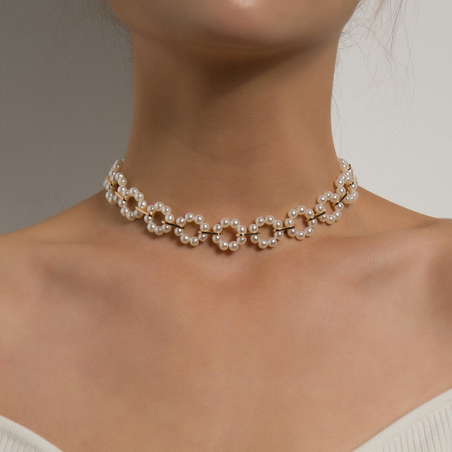 Jewelry Fashion Personality Pearl Short Clavicle Chain Trend Design Love Ring Flower Necklace