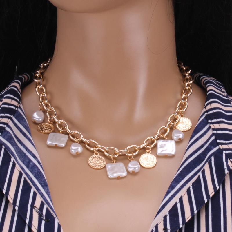 Ins niche design sense retro baroque imitation pearl necklace female clavicle chain sweater chain