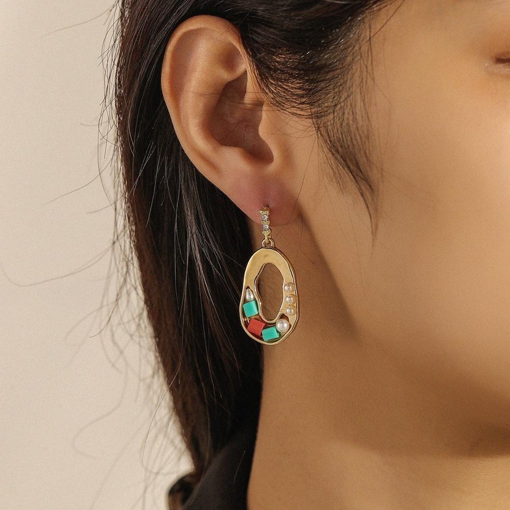 Irregular Oval Earrings Colorful Gravel Pearl Earrings Retro Elegant Earrings Personality Earrings