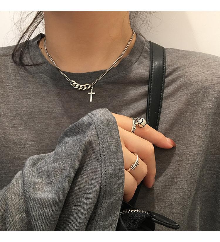 Ins retro short cross sweater chain female net red simple necklace fashion temperament clavicle chain