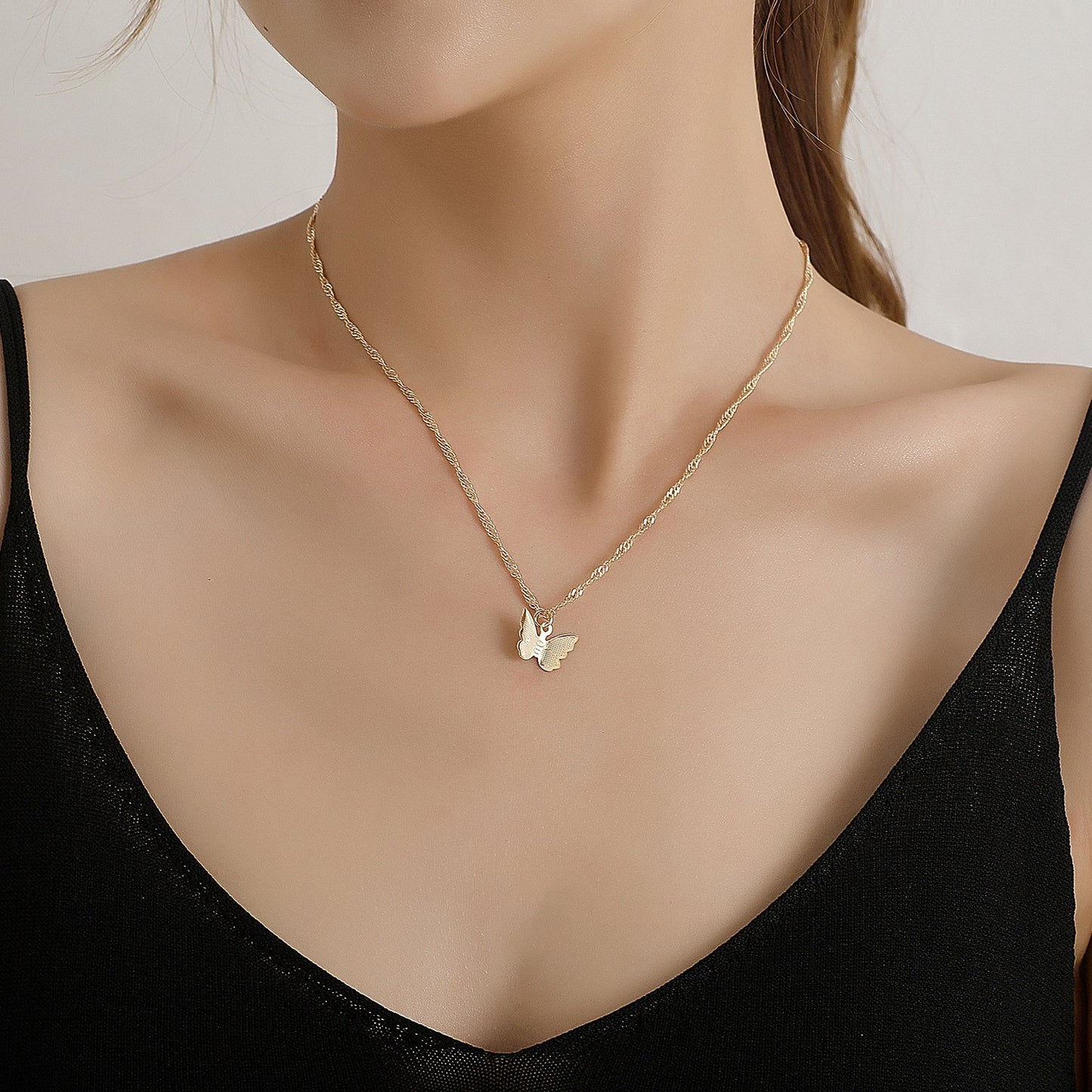 Jewelry Single Butterfly Twist Chain Popular Necklace Women's Fashion Simple Trend Necklace