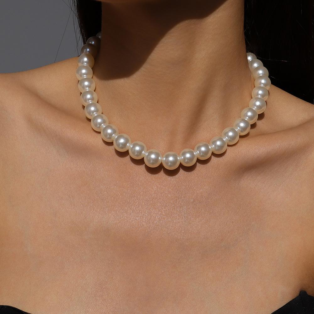 N15 Retro Elegant Fashion Choker Necklace Exaggerated Pearl Geometric Personality Necklace Female