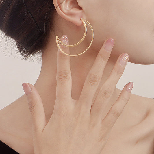 Jewelry Retro Geometric Hollow Crescent Earrings Female Exaggerated Big Moon Metal Earrings Earrings