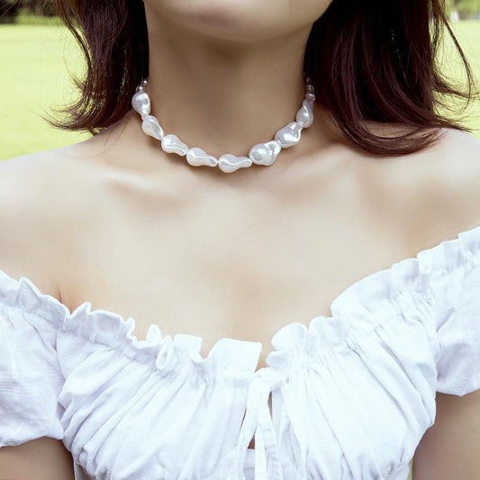 Retro fashion special-shaped pearl necklace female court pearl girl choker necklace clavicle chain necklace