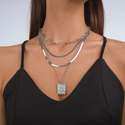 N1433 Stacked Exaggerated Rose Necklace Niche Cold Snake Bone Chain Trendy Personality Necklace