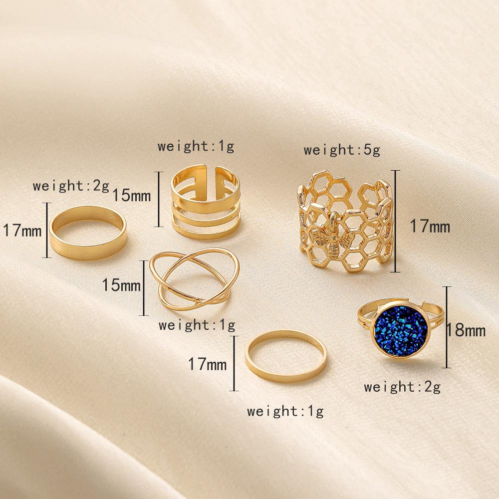Simple fashion light luxury niche design women's metal sapphire crystal cluster honeycomb bee multi-piece suit ring