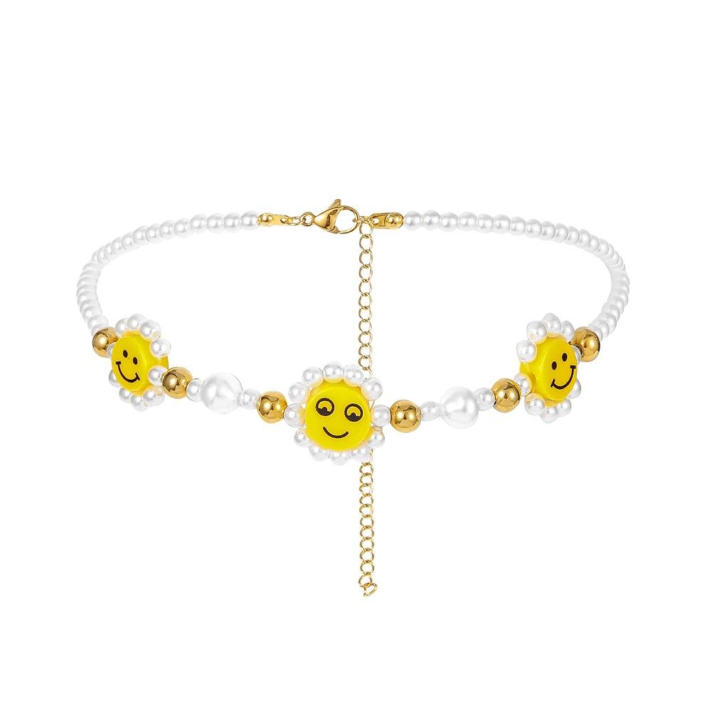 Hand-woven Baroque Pearl Smiley Clavicle Chain Cute Personality Mosaic Flower Smile Necklace Jewelry