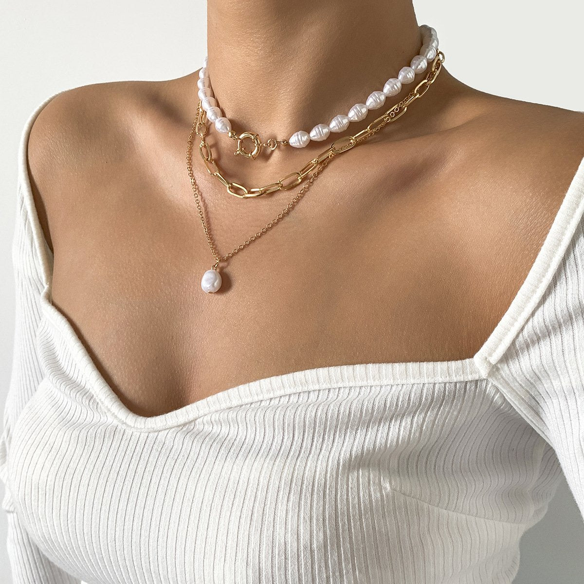 Jewelry Retro Palace Baroque Pearl Necklace Simple Metal Ot Buckle Chain Necklace Female