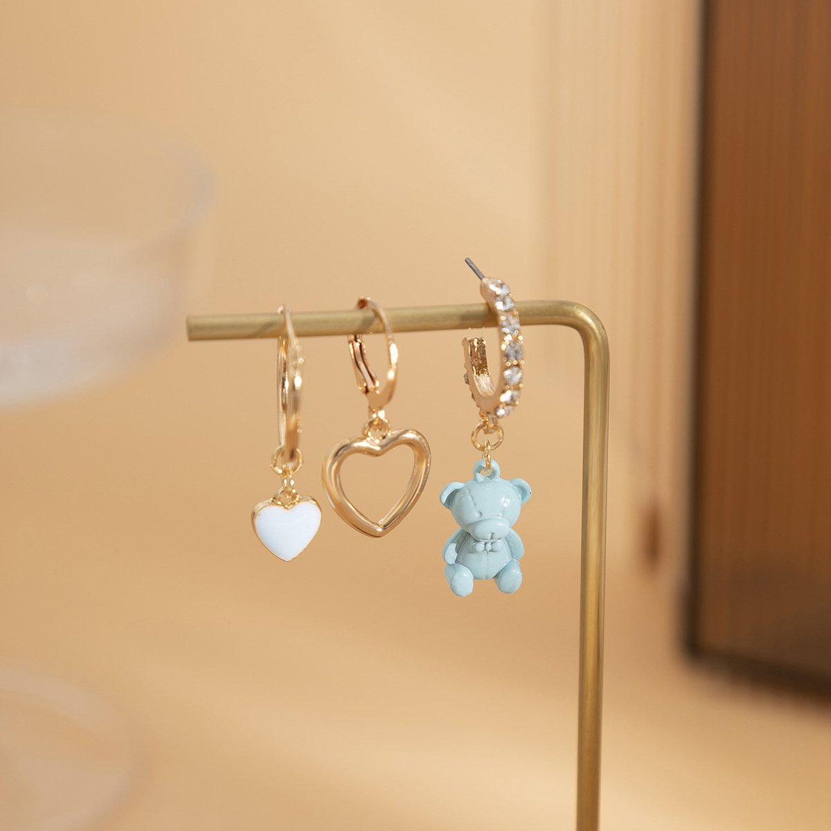 Fashion dripping oil personality small earrings set simple love bear rhinestones all-match cold earrings