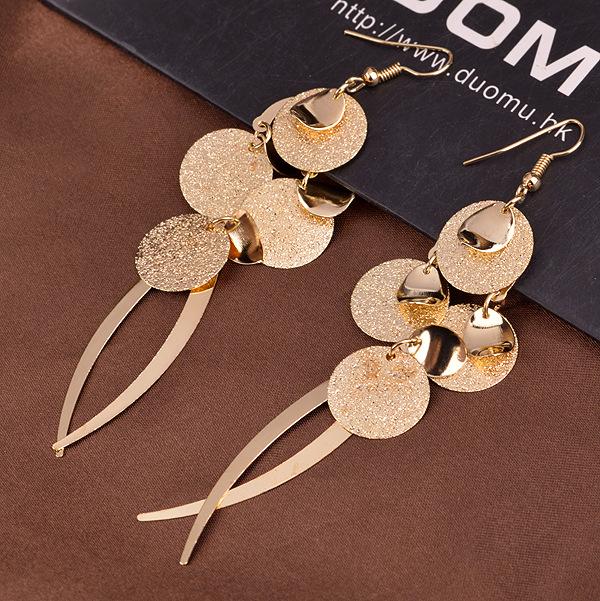 Matte surface shiny metal sheet earrings temperament lady tassel earrings