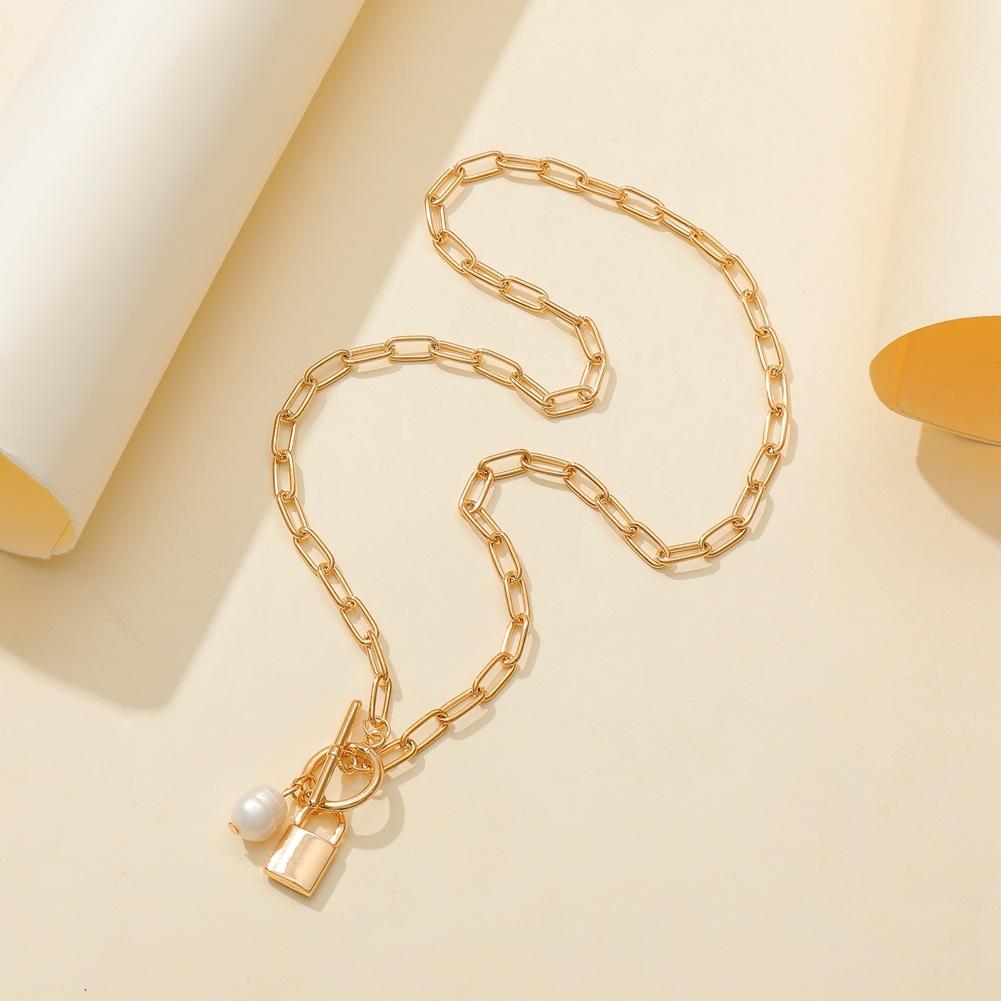 Ins jewelry creative simple OT buckle freshwater pearl love lock pendant fashion retro necklace female