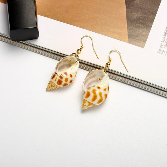 Ins creative natural conch flower snail shell earrings Bohemia exquisite fashion earrings ear hanging tide