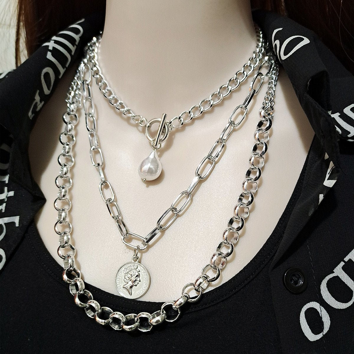 Jewelry Shaped Baroque Pearl Necklace Women's Multi-layered Queen's Head Clavicle Chain Two-piece Set