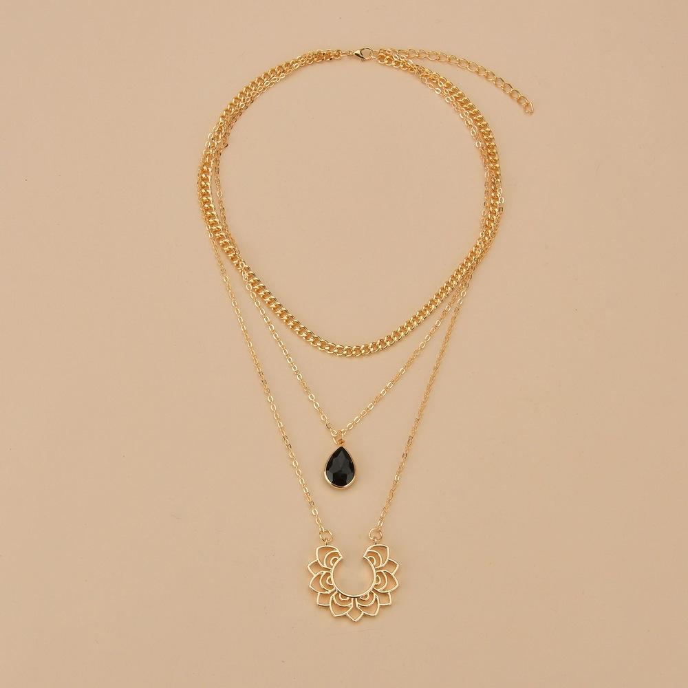 Retro Pattern Alloy Pendant Necklace Fashion Black Bezel Diamond Multilayer Necklace Accessories