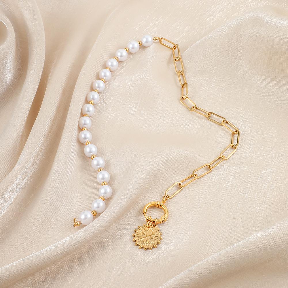 Korean ins light luxury public high-end design sense stainless steel golden coin arrow lock necklace