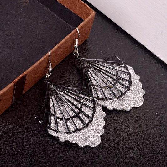 Scallop-shaped ladies frosted earrings popular exaggerated irregular earrings direct supply