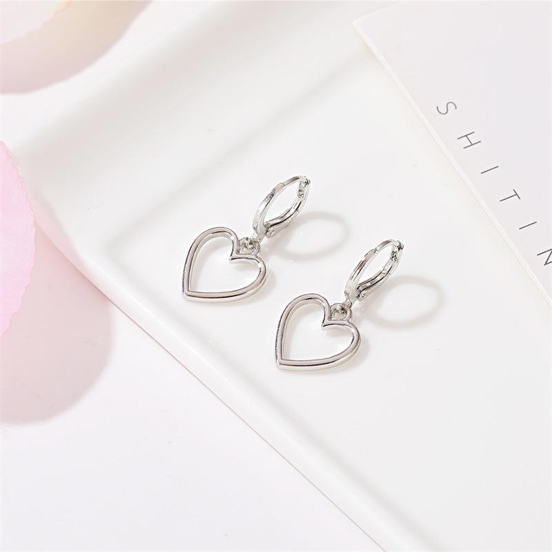 Earrings Simple Hollow Heart Earrings Small Fresh Versatile Metal Heart Earrings