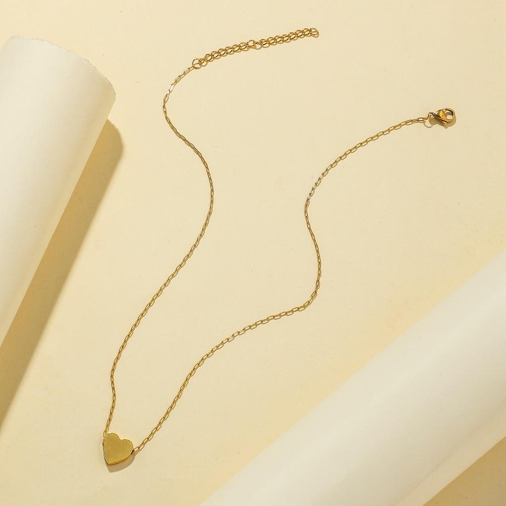 Niche light luxury titanium steel gold-plated glossy love pendant fashion simple all-match item heart-shaped necklace for women