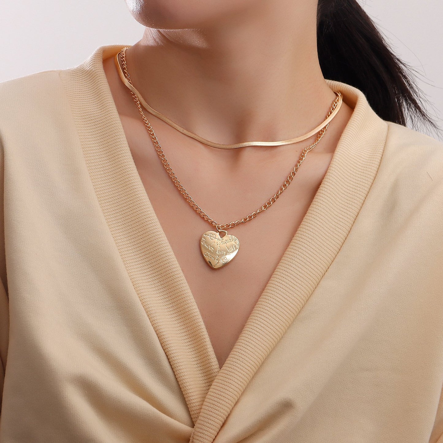 Custom Jewelry Fashion Double Flat Snake Chain LOVE Heart Pendant Necklace Female Niche Design Sense Necklace