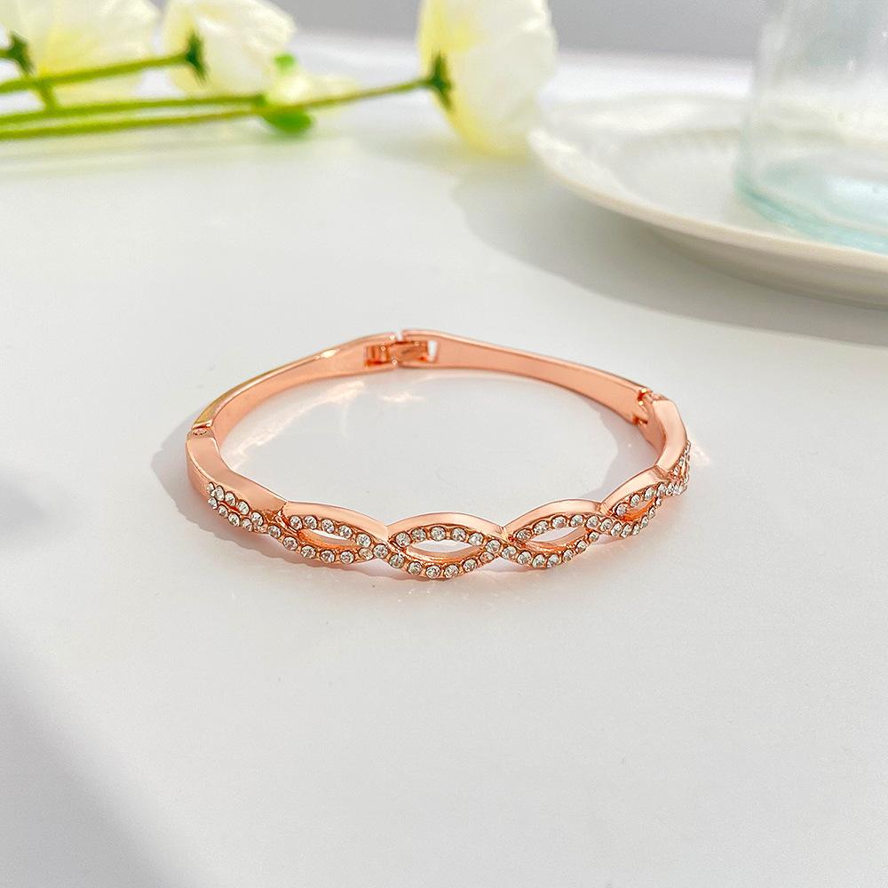 Twist bracelet ins full diamond hollow cross geometric fashion bracelet simple personality bracelet