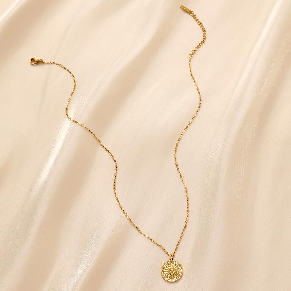 Original Design Personality Simple Stainless Steel Gold Round Coin Embossed Sun Necklace For Women