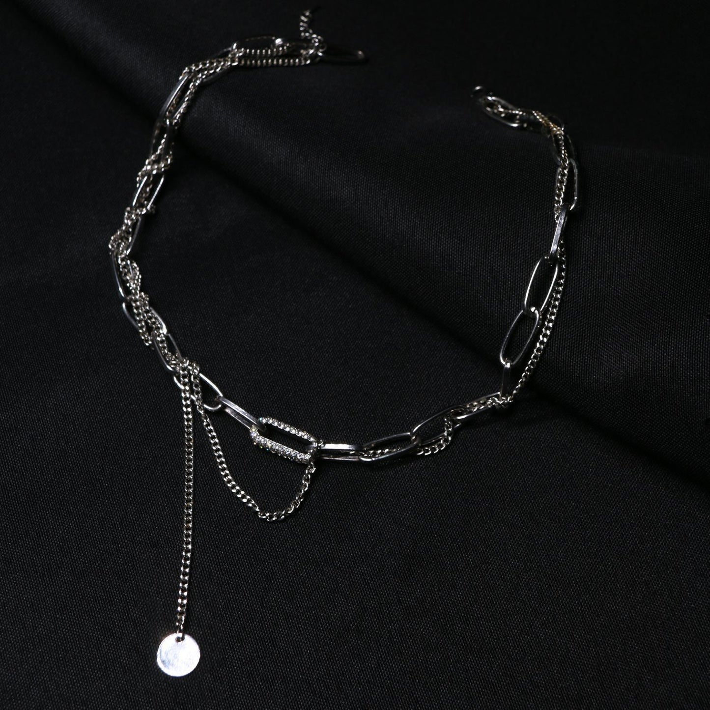 Metal chain necklace female design feeling ins cold collarbone chain net red rhinestone chain necklace trendy girl