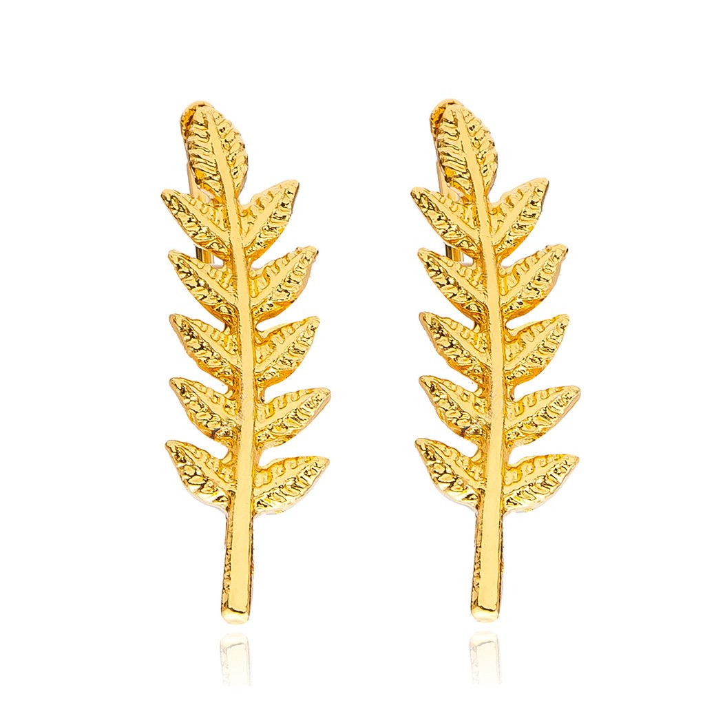 Fashion and simple leaf-shaped leaf-shaped stud earrings for women