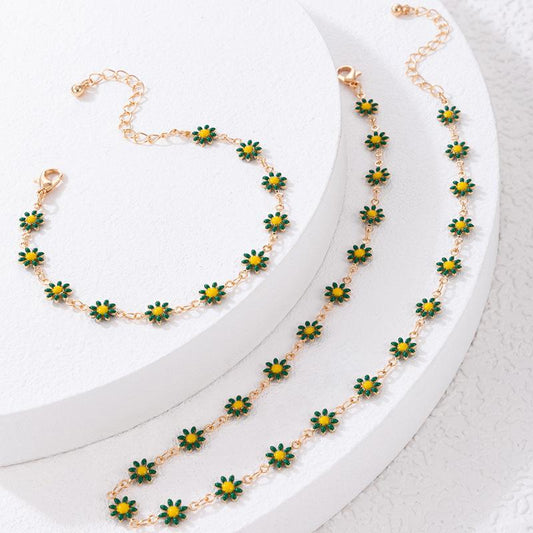 Creative Jewelry Small Daisy Clavicle Chain Necklace Ladies Simple Temperament Painted Drip Glaze Flower Necklace