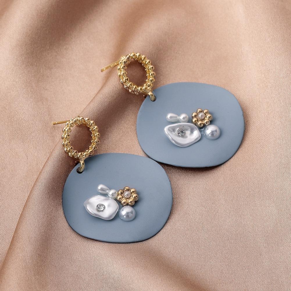 Irregular geometric round shell inlaid pearl flower earrings niche simple temperament earrings retro trendy accessories