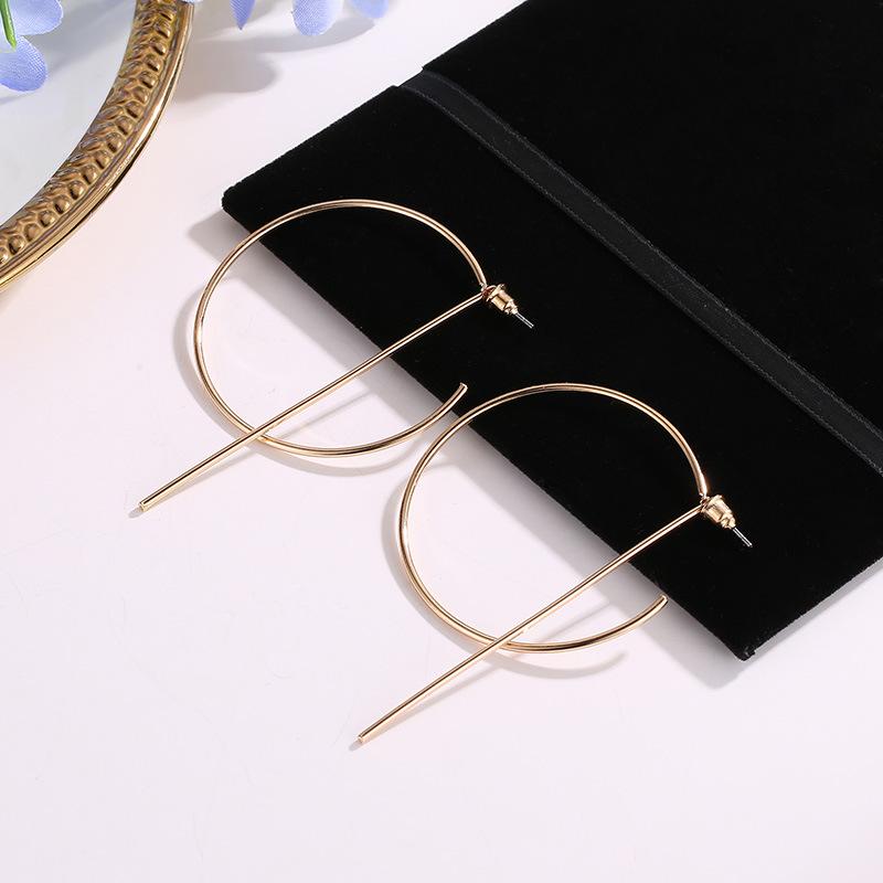 Creative Earrings Simple C-shaped Earrings Alloy Earrings Huange Earrings