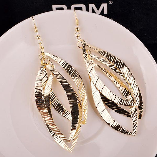 Palace Exaggerated Retro Spiral Wreath Night Star Earrings of the Same Style
