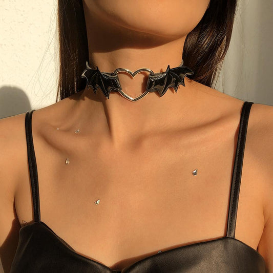 N9696 Necklace Gothic Punk Vampire Necklace Love Wings Collar Choker Necklace