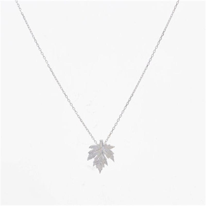 Jewelry Fashion Creative Natural Leaf Hemp Leaf Maple Leaf Pendant Versatile Clavicle Chain Ladies Necklace