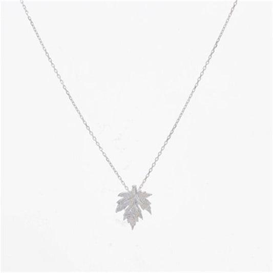 Jewelry Fashion Creative Natural Leaf Hemp Leaf Maple Leaf Pendant Versatile Clavicle Chain Ladies Necklace