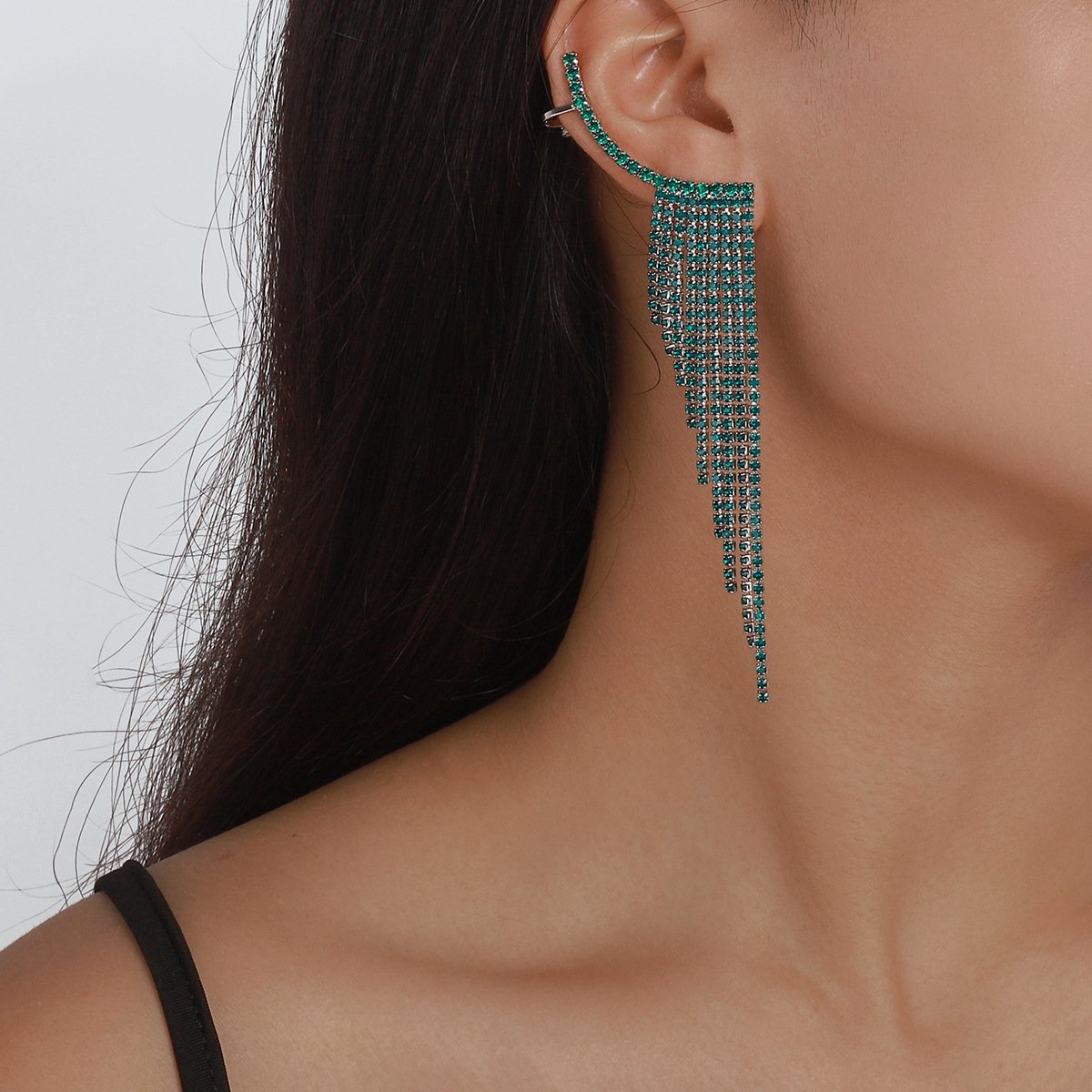 1666 trendy rhinestone earrings claw chain tassels sexy sparkling earrings atmospheric design sense of long earrings