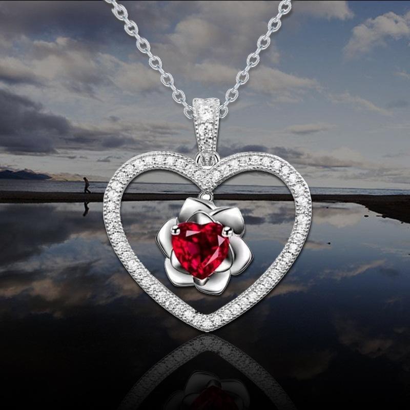 Jewelry Rose Love Pendant Necklace Female Niche Design Sense Light Luxury Jewelry