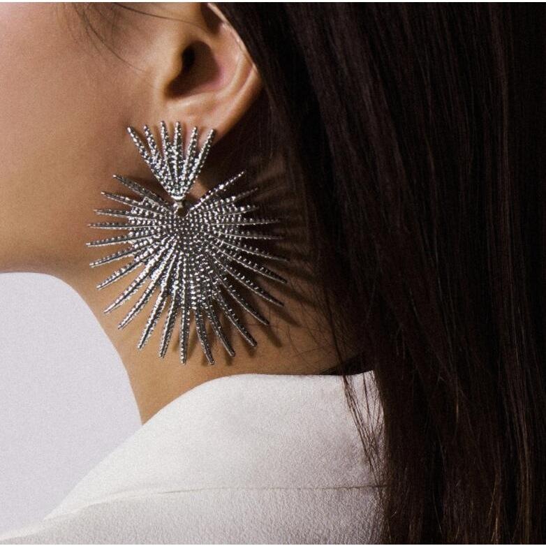 Jewelry personality simple fan-shaped exaggerated tassel geometric earrings retro temperament heart-shaped earrings for women